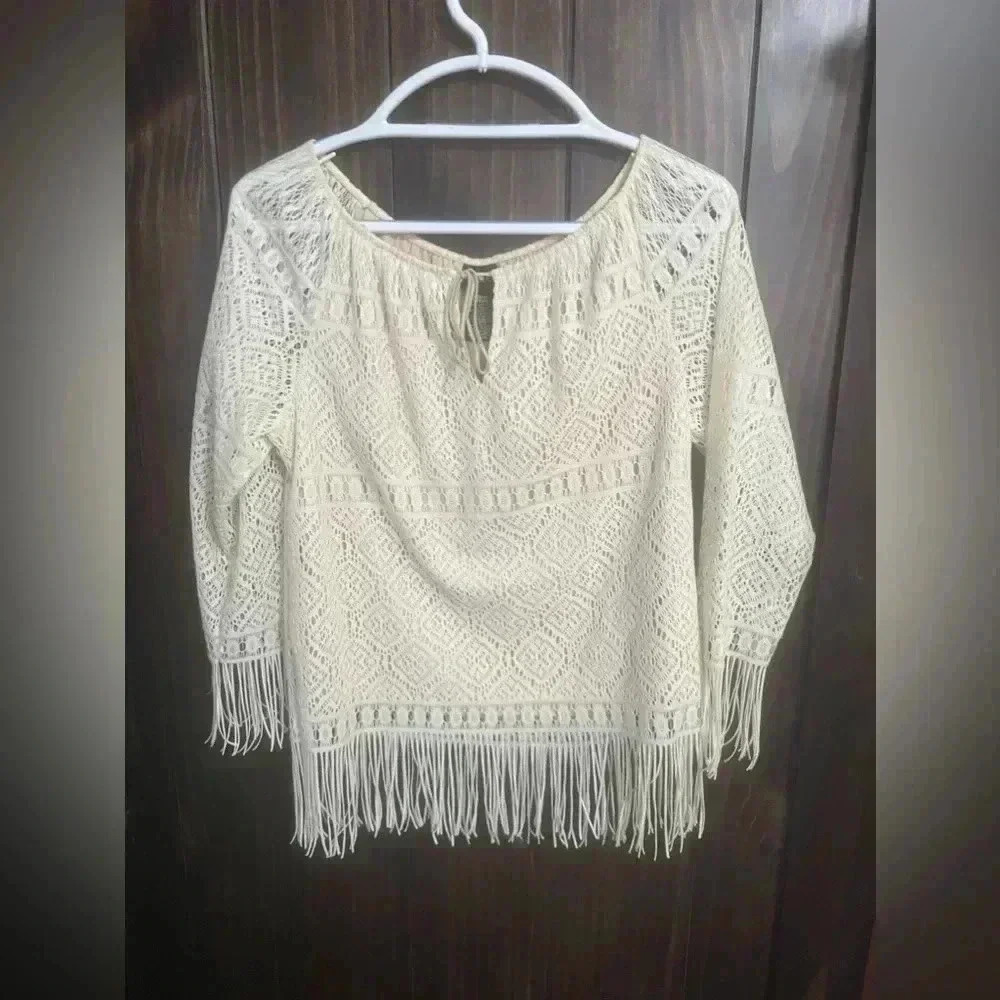 Mixit Bohemian Crochet and Fringe Top. Size: Medium - Picture 7 of 10